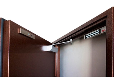 Техническая однопольная дверь с тонированным стеклом — №01 (NEW)